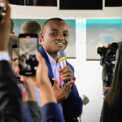 Mastering the Podium – Public Speaking Training